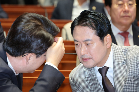 머리 맞댄 장동혁·신동욱