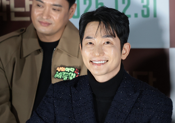 미소짓는 박시후