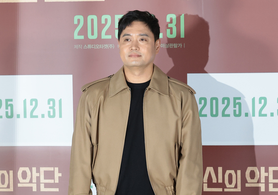 포즈 취하는 서동원