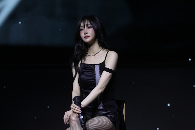 유주, 단독 팬미팅 성황 "기대 이상으로 즐겨줘…행복한 시간"