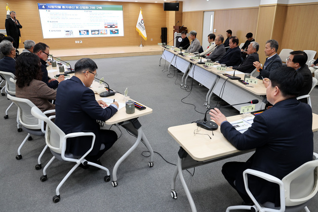 강원농업기술원, 2025년 시험연구사업 종합평가회 개최