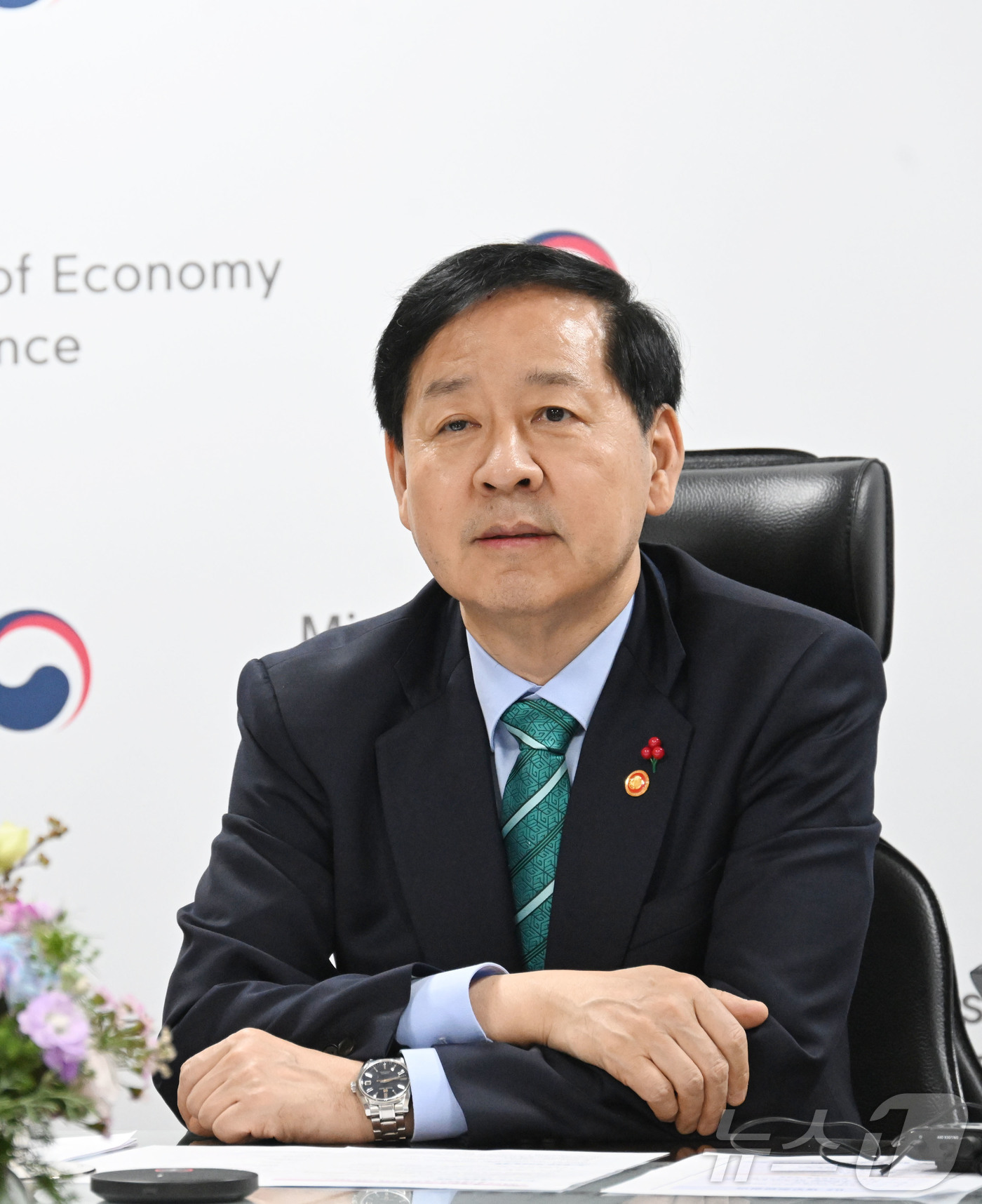 (서울=뉴스1) = 구윤철 부총리 겸 기획재정부 장관이 지난 8일 서울 종로구 정부서울청사에서 화상으로 열린 G7재무장관회의에 참석, 발언을 하고 있다. (기획재정부 제공. 재판매 …