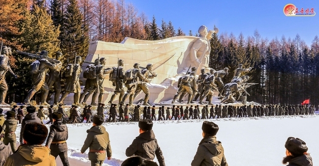 김정은, 주북 러시아대사 사망 애도…"비통한 일"[데일리 북한]