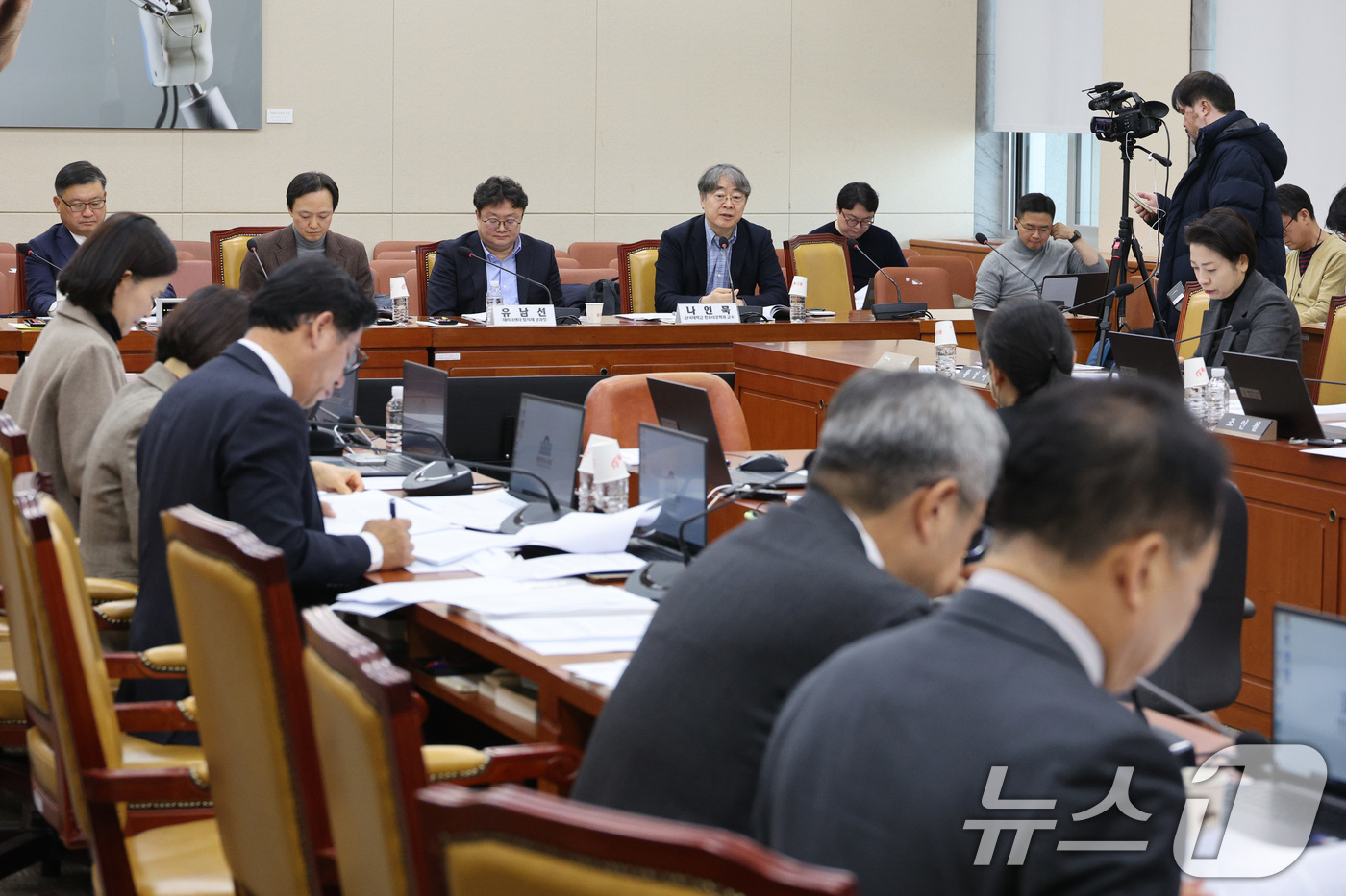 (서울=뉴스1) 신웅수 기자 = 9일 서울 여의도 국회 과학기술정보방송통신위원회에서 인공지능(AI) 제정법 관련 입법 공청회가 열리고 있다. 2025.12.9/뉴스1