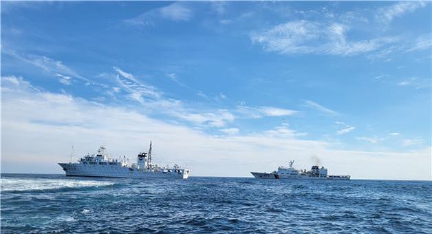 해수부-해경, 외국어선 불법조업 합동단속 실시…6척 나포, 담보금 2.4억 징수