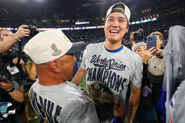 다저스 로버츠 감독 "오타니, WBC 나가더라도 타자로만 뛰길"