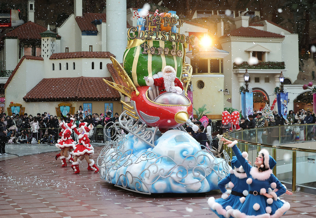 '트윙클 미라클 윈터 퍼레이드'