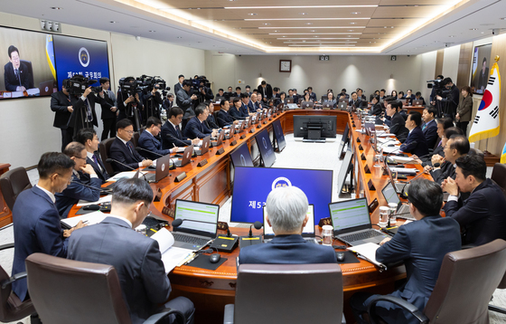 국무회의 주재하는 이재명 대통령