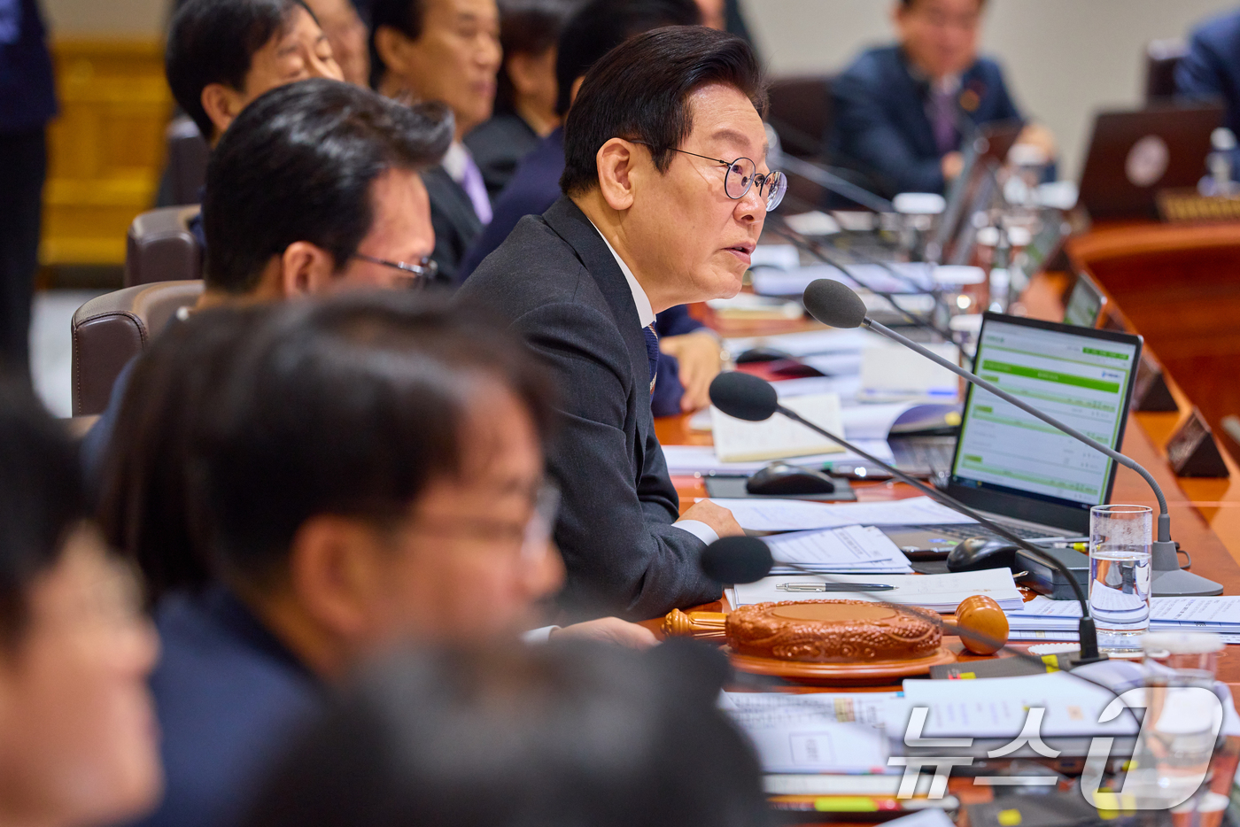 (서울=뉴스1) 허경 기자 = 이재명 대통령이 9일 서울 용산 대통령실 청사에서 열린 국무회의에서 발언하고 있다. (대통령실 제공. 재판매 및 DB 금지) 2025.12.9/뉴스1 …