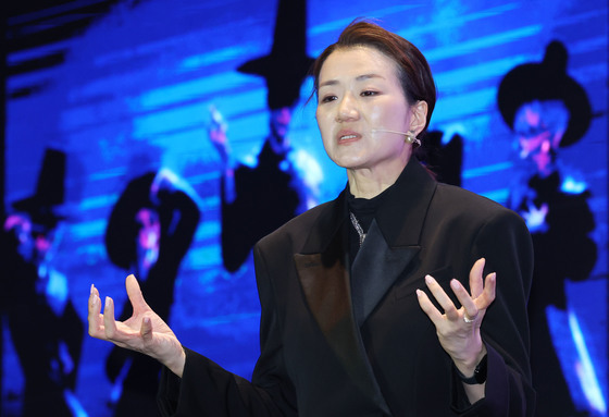 주제 발표하는 조현민 한진 사장