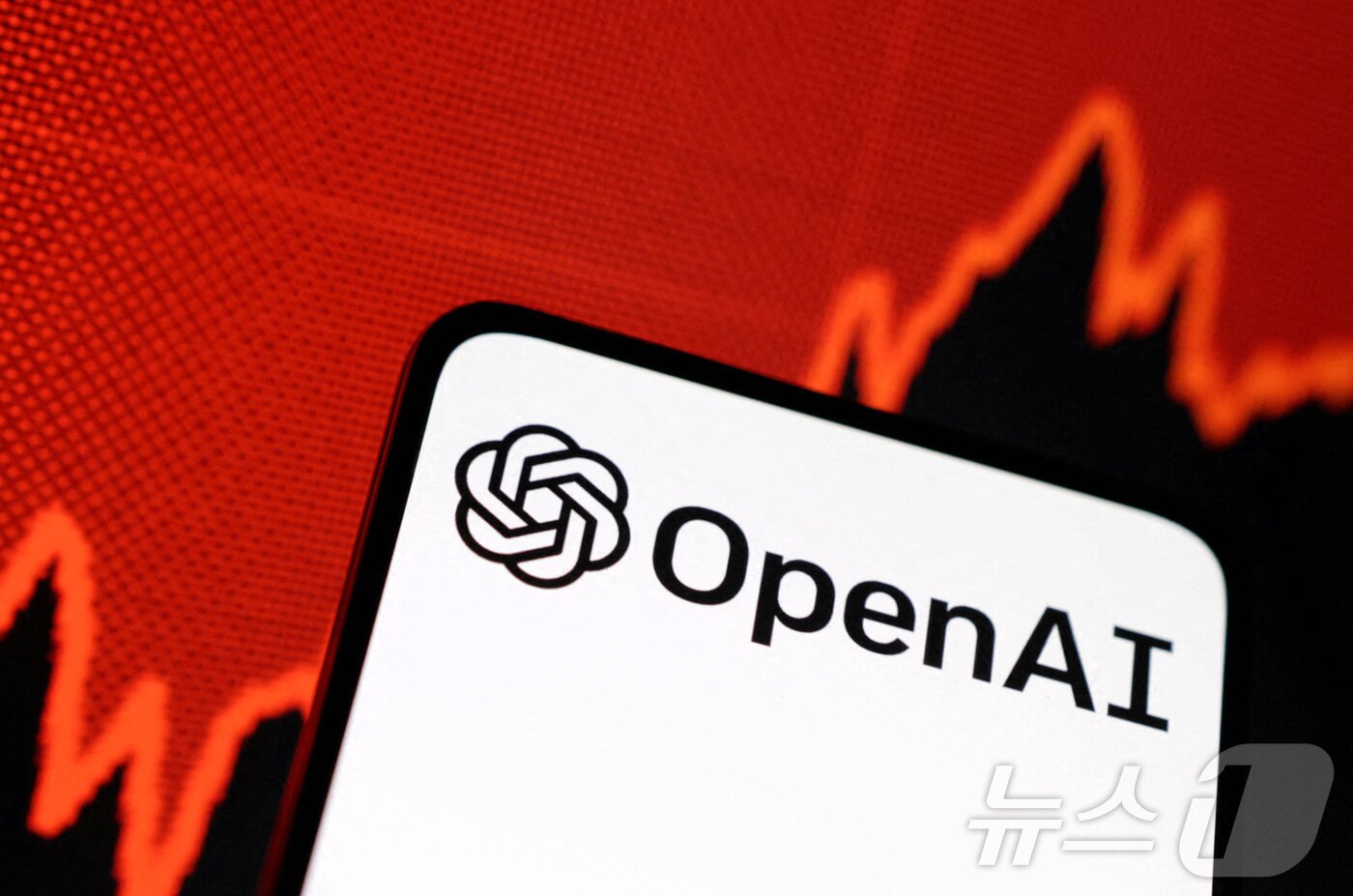 본문 이미지 - FILE PHOTO: Illustration shows OpenAI logo and rising stock graph ⓒ 로이터=뉴스1