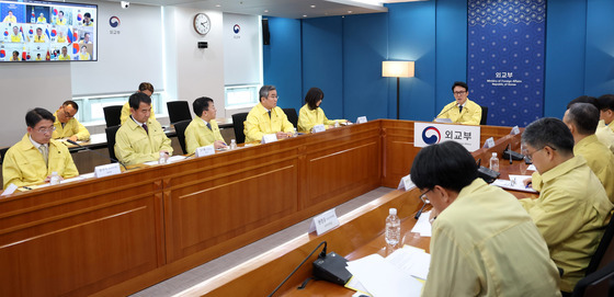 김민석 총리, 재외국민 보호 점검회의 주재