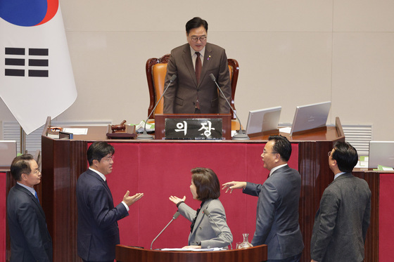 필리버스터 두고 여야 충돌