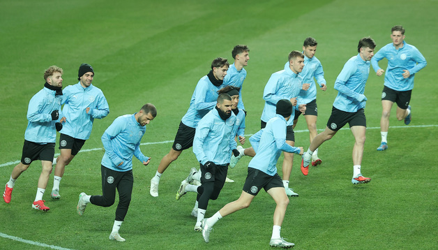 몸 푸는 멜버른 시티