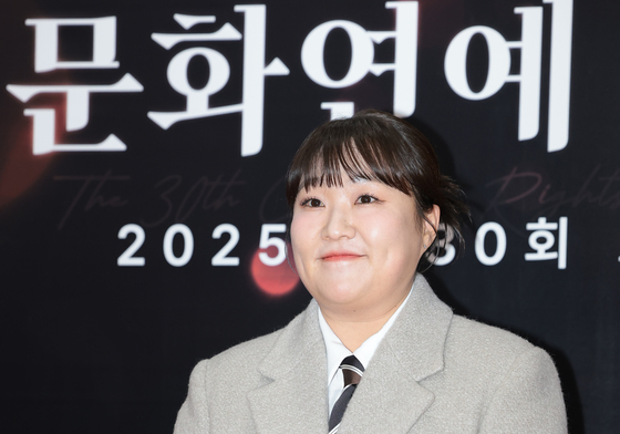 이수지, 팔색조 매력