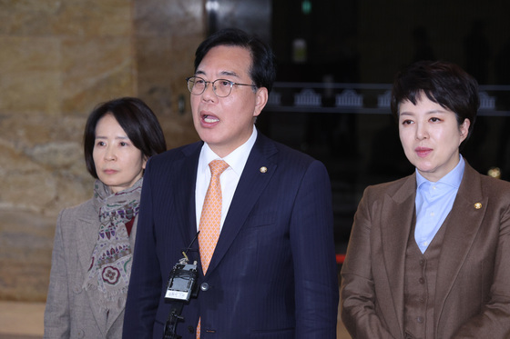 입장 밝히는 송언석