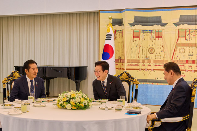 이재명 대통령, 與지도부와 만찬