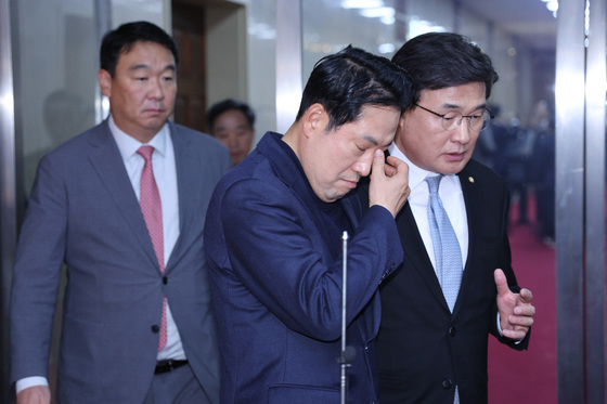 의장실 나서는 장동혁