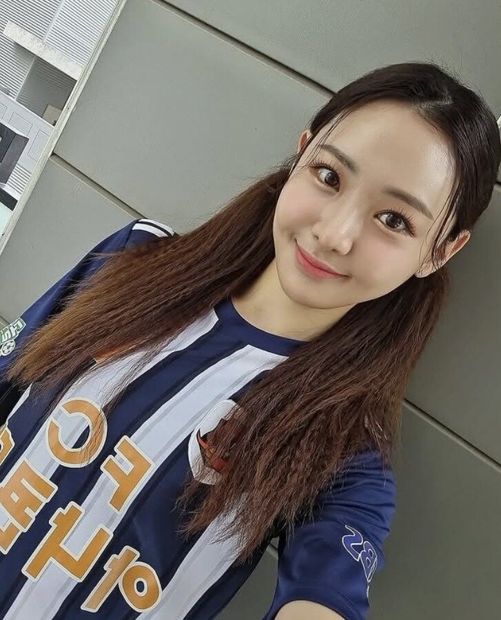 본문 이미지 - 방송인 김다영 인스타그램