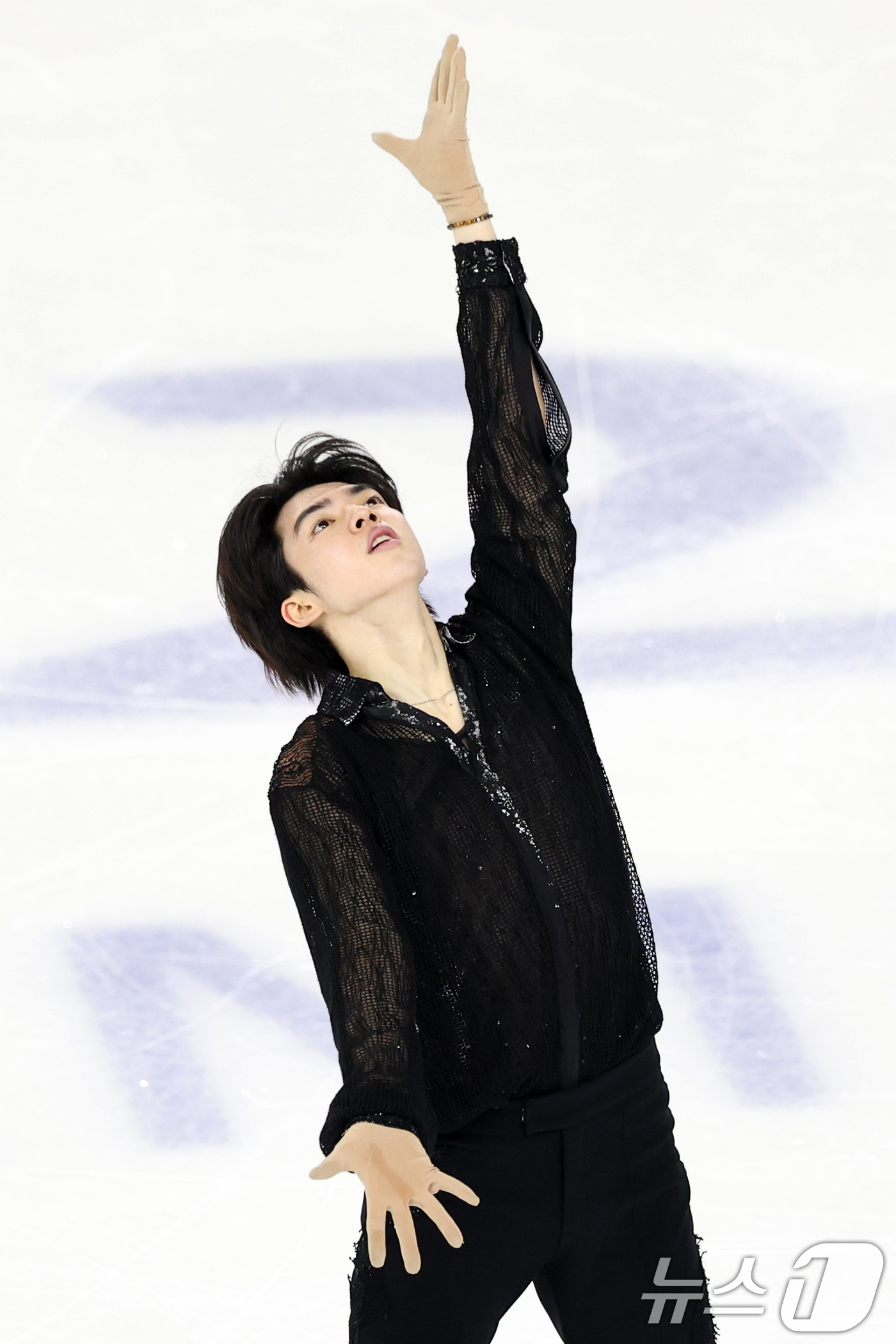 (하얼빈(중국)=뉴스1) 이승배 기자 = 피겨 차준환이 11일(현지시간)  중국 헤이룽장성 하얼빈 빙상훈련센터 다목적홀에서 열린 하얼빈 동계아시안게임 피겨 남자 싱글 쇼트에서 연기 …