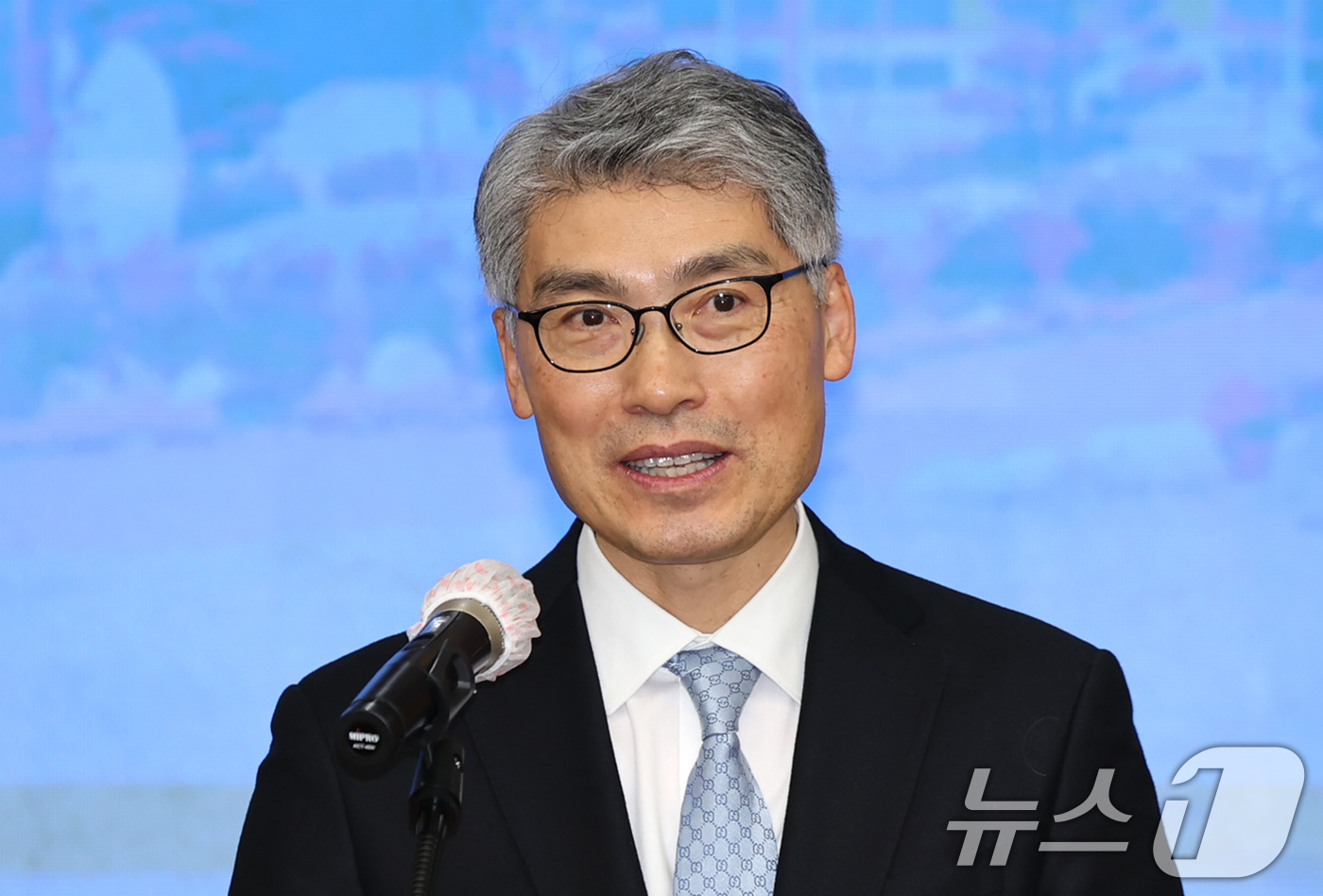(서울=뉴스1) 장수영 기자 = 이준수 한국금융연수원장이 13일 오전 서울 종로구 한국금융연수원에서 열린 사외이사 양성 및 역량 강화를 위한 업무협약식에서 인사말을 하고 있다. 2 …