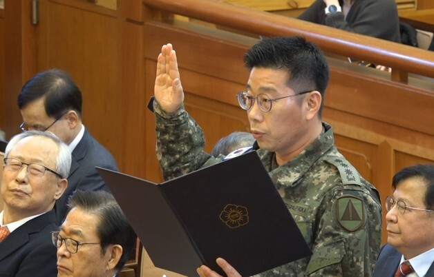 李대통령 "비상계엄 막은 조성현 대령, 조기특진 사양…참군인 기억을"