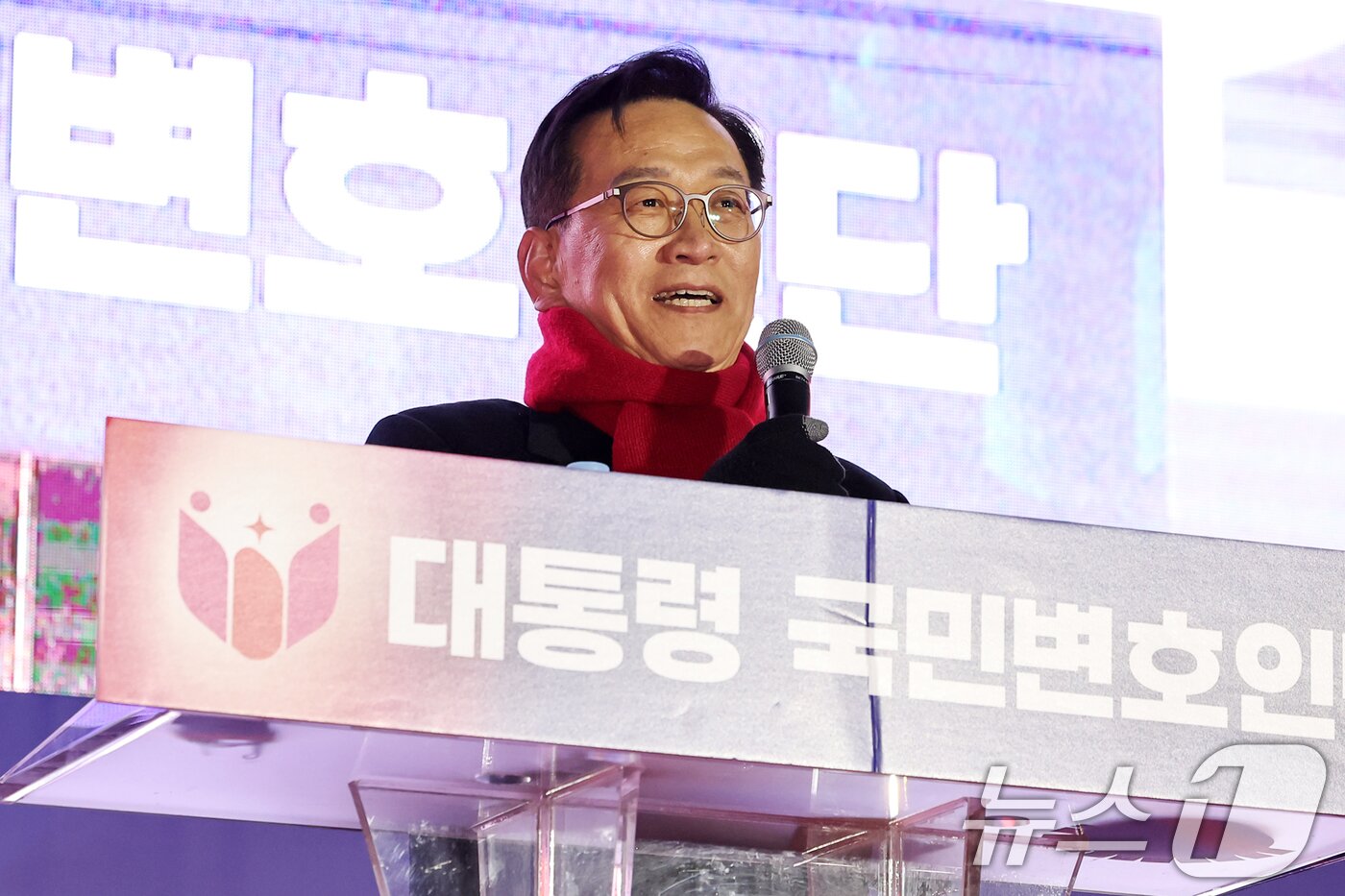 본문 이미지 - &#39;윤석열 대통령 국민변호인단&#39; 단장을 맡은 석동현 변호사. 2025.2.13/뉴스1 ⓒ News1 민경석 기자