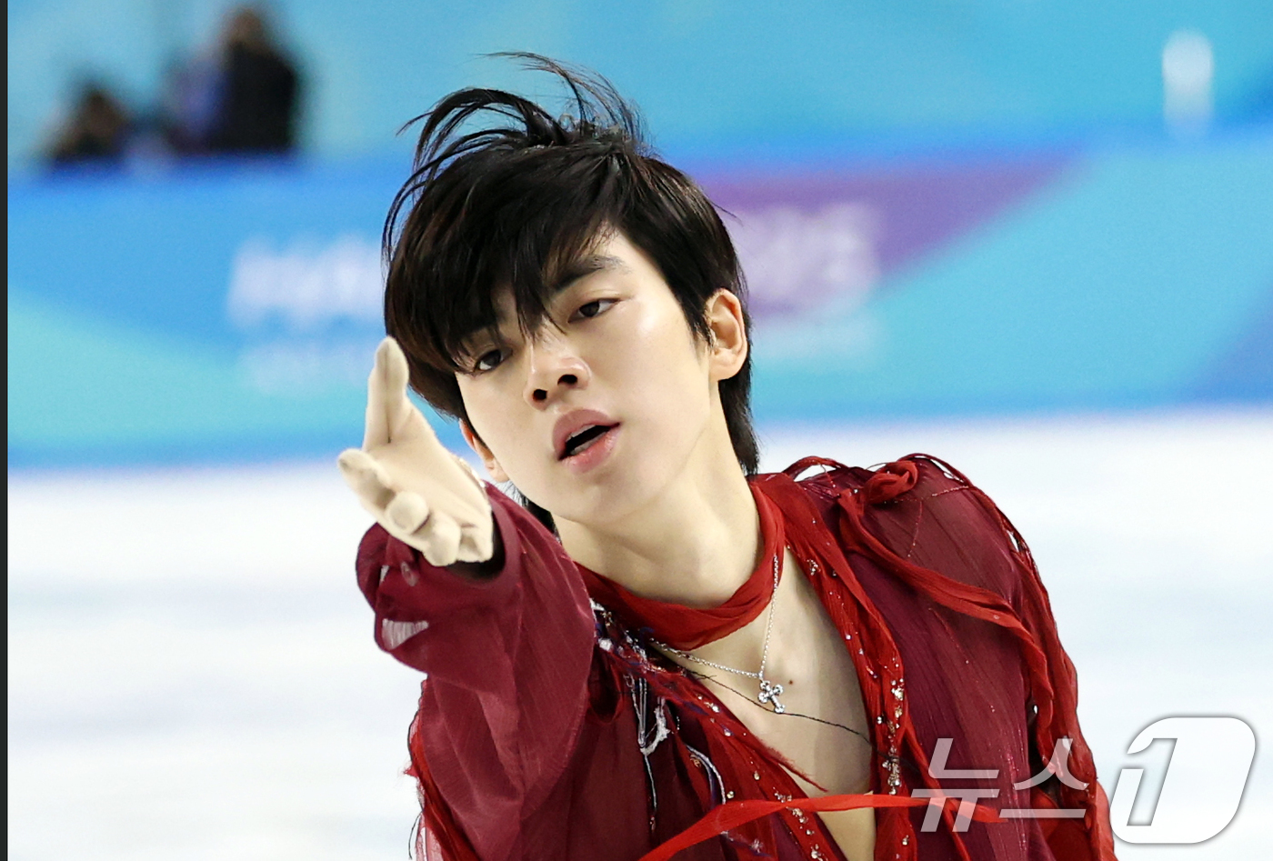 (서울=뉴스1) 이승배 기자 = 피겨 차준환이 13일 중국 헤이룽장성 하얼빈 빙상훈련센터 다목적홀에서 열린 하얼빈 동계아시안게임 피겨 남자 싱글 프리스케이팅에서 연기를 펼치고 있다 …