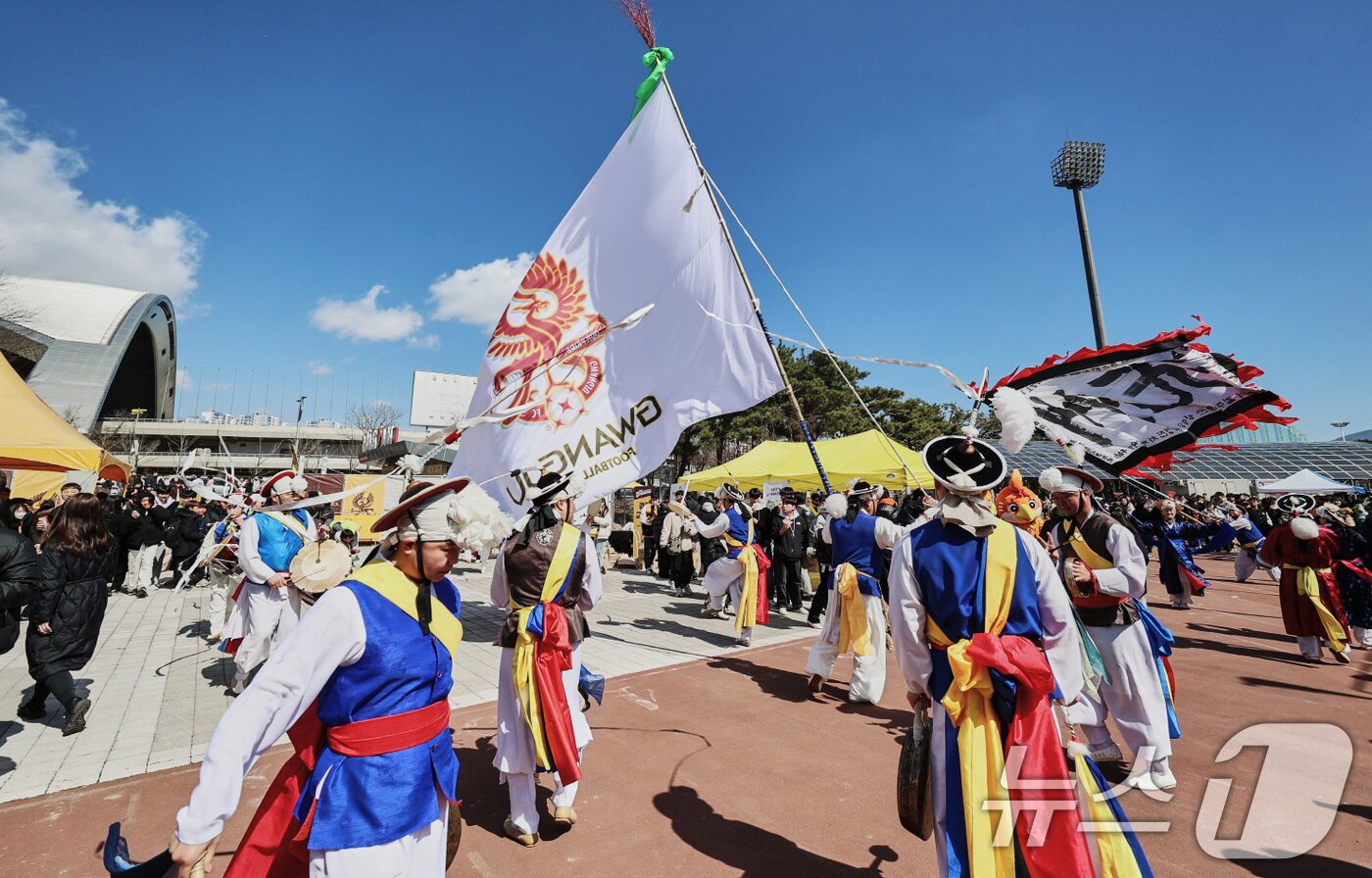 본문 이미지 - 지난해 광주FC 24 시즌 홈 개막전.(광주시 제공. 재판매 및 DB 금지)/뉴스1 