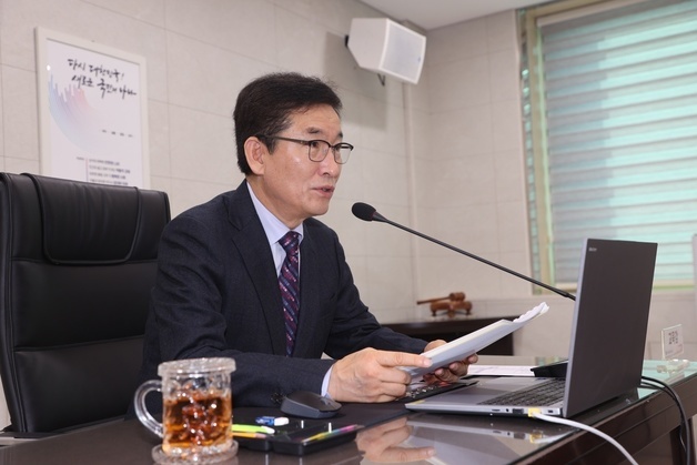 윤건영 충북교육감 "공약 구체화 과정에 국정·도정 방향 반영"