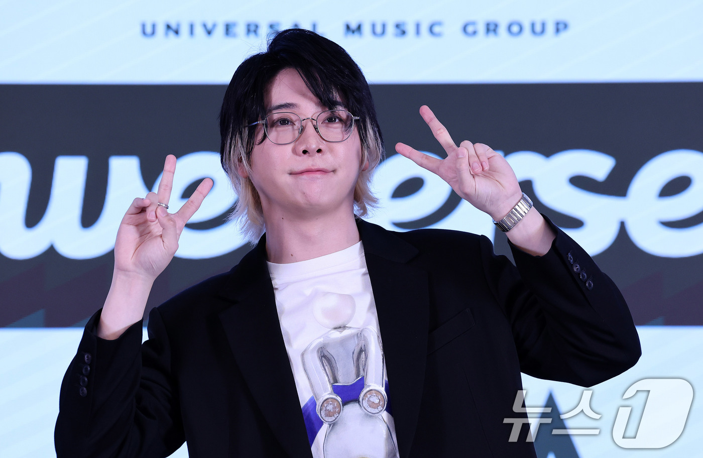 (서울=뉴스1) 박지혜 기자 = 일본 최정상급 인기 밴드 미세스 그린 애플의 오모리 모토키가 16일 서울 노보텔 앰배서더 서울 동대문 호텔에서 열린 내한 공연 개최 기념 기자간담회 …