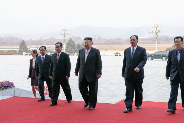 북한 권력 승계의 4가지 시나리오…"'1호 권력' 분산 가능성도"