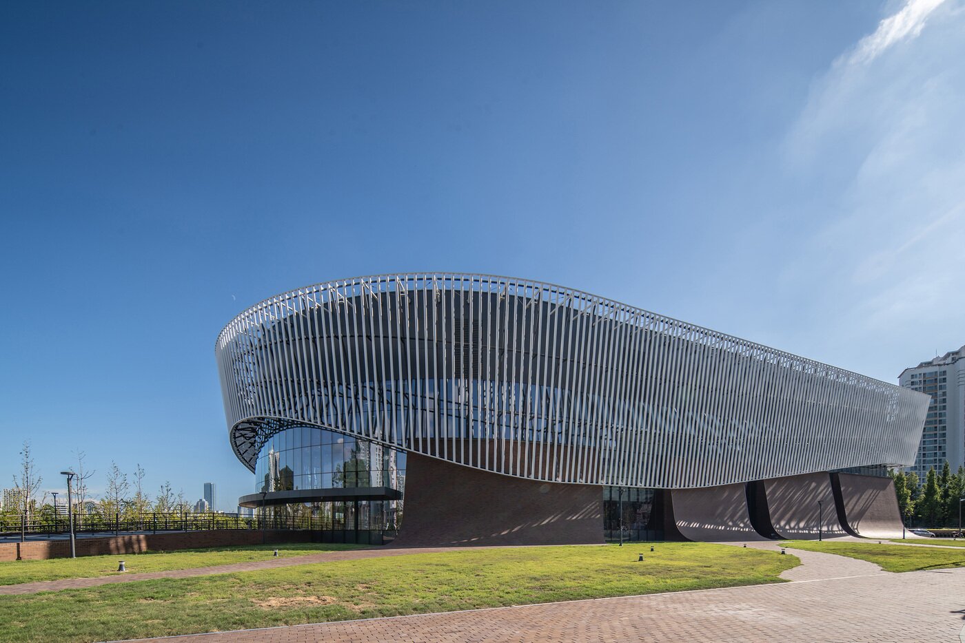 본문 이미지 - 6월 개관하는 부산콘서트홀 전경 (클래식부산 제공)