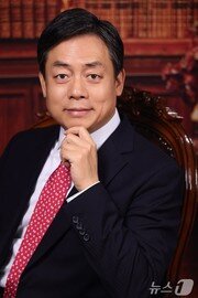 본문 이미지 - 왕이웨이&#40;王义桅&#41; 중국인민대 국제관계학원 교수.