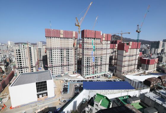 지난해 산재 사망자 827명, 전년비 15명↑…건설업 328명 최다