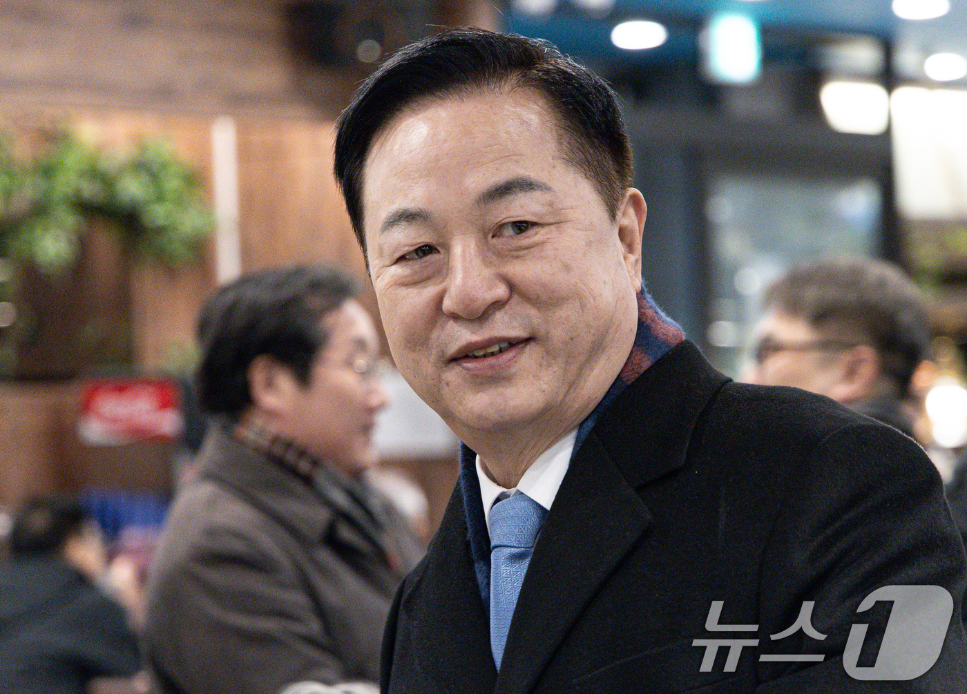 (광명=뉴스1) 이재명 기자 = 김두관 전 민주당 의원이 18일 오후 경기도 광명시 일직동 광명역사컨벤션웨딩홀에서 열린 비명(비이재명)계 주도의 야권 대선주자 연대 플랫폼 '희망과 …