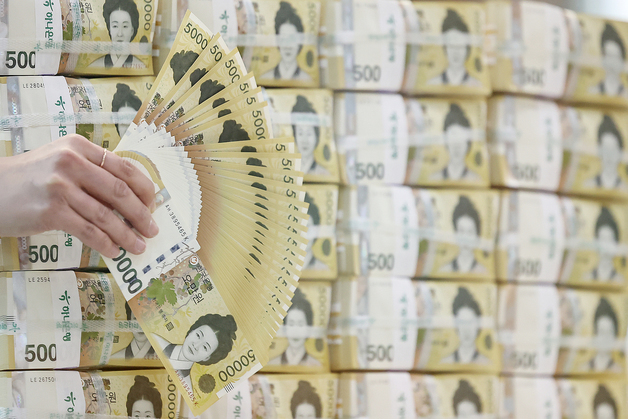 10월 시중 유동성 41.1조↑…전년比 8.7% 증가해 3년 4개월만 최고