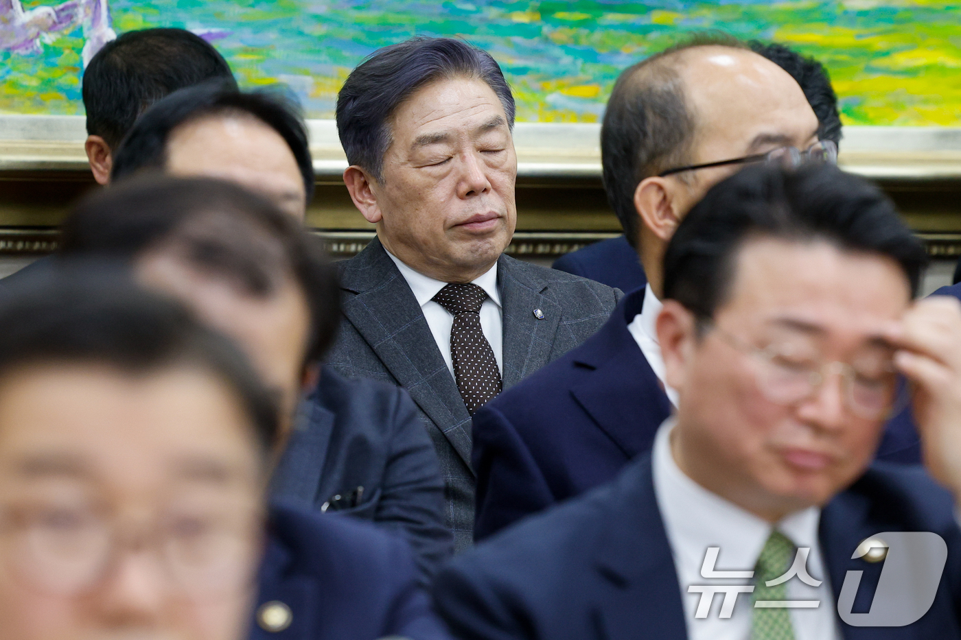 (서울=뉴스1) 안은나 기자 = 김형석 독립기념관장이 19일 서울 여의도 국회에서 열린 정무위원회 제422회국회(임시회) 제2차 전체회의에 출석하고 있다. 2025.2.19/뉴스1 …