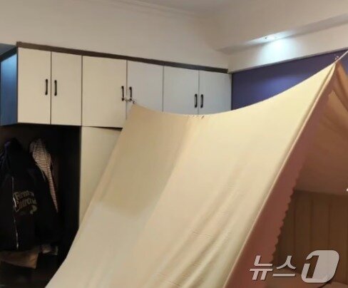 본문 이미지 - 완성한 A자 텐트 모습 - 웨이보 갈무리