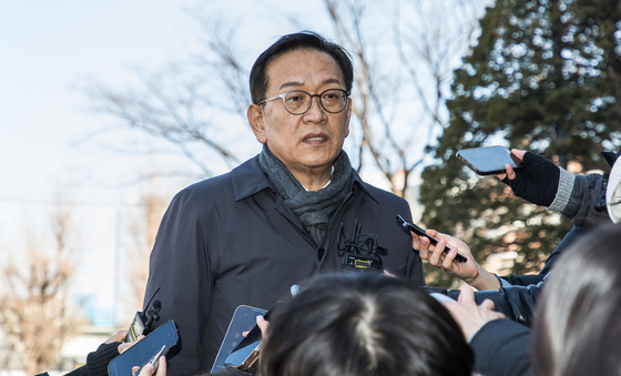 '尹 대리인' 석동현, 장경태 상대 1억 손해배상 2심도 패소