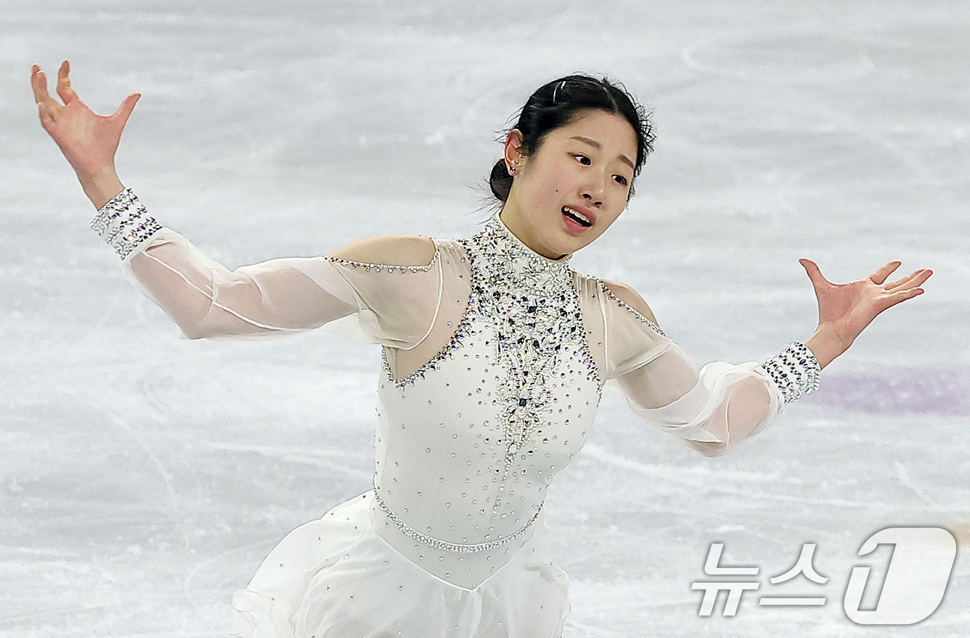 (서울=뉴스1) 김진환 기자 = 피겨 이해인이 21일 오후 서울 양천구 목동 아이스링크에서 열린 2025 ISU 사대륙 피겨스케이팅 선수권대회 공식훈련에서 연기를 선보이고 있다. …