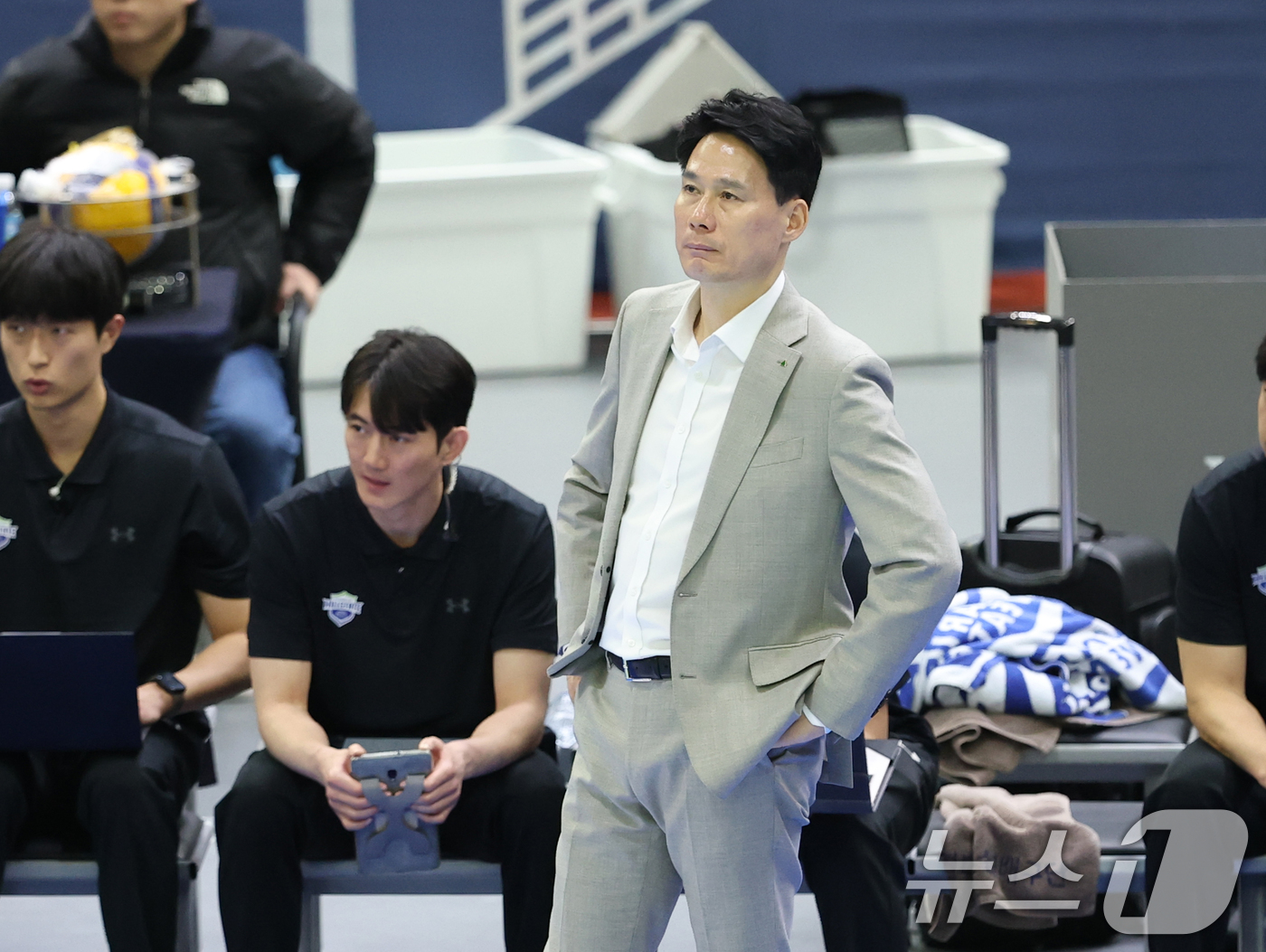 (수원=뉴스1) 김영운 기자 = 21일 오후 경기 수원시 장안구 수원실내체육관에서 열린 프로배구 '도드람 2024-2025 V-리그' 여자부 현대건설과 흥국생명의 경기에서 현대건설 …