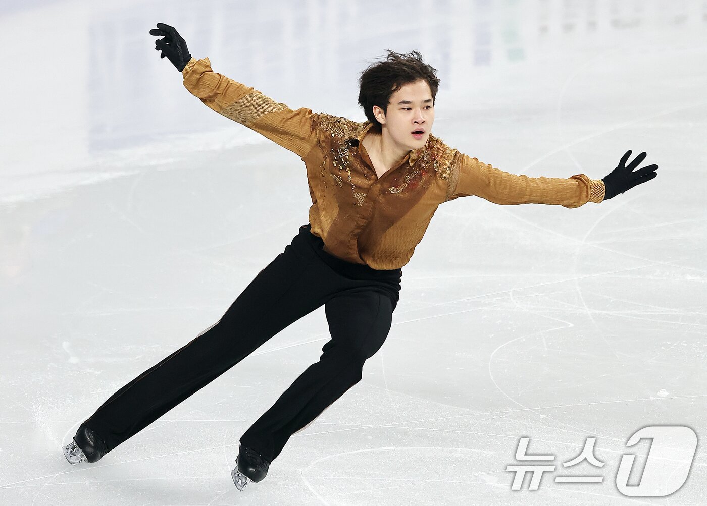 본문 이미지 - 피겨 김현겸이 22일 오후 서울 양천구 목동 아이스링크에서 열린 2025 ISU 사대륙 피겨스케이팅 선수권대회 남자 싱글 프리스케이팅에서 멋진 연기를 선보이고 있다. 2025.2.22/뉴스1 ⓒ News1 김진환 기자