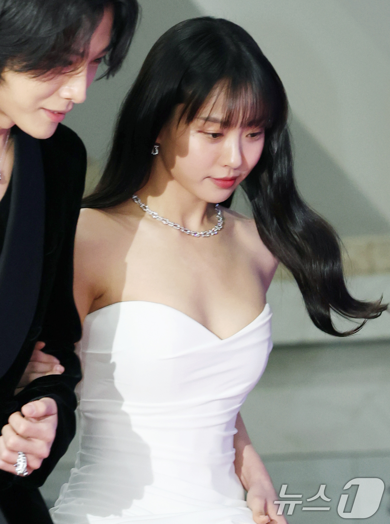 (서울=뉴스1) 권현진 기자 = MC 고민시가 22일 오후 서울 성북구 안암동 고려대학교 화정체육관에서 열린 '제 1회 디어워즈' 레드카펫 행사에 참석하고 있다. 2025.2.22 …