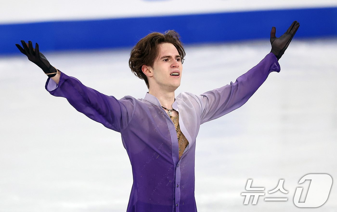(서울=뉴스1) 김진환 기자 = 카자흐스탄의 미하일 샤이도로프가 22일 오후 서울 양천구 목동 아이스링크에서 열린 2025 ISU 사대륙 피겨스케이팅 선수권대회 남자 싱글 프리스케 …