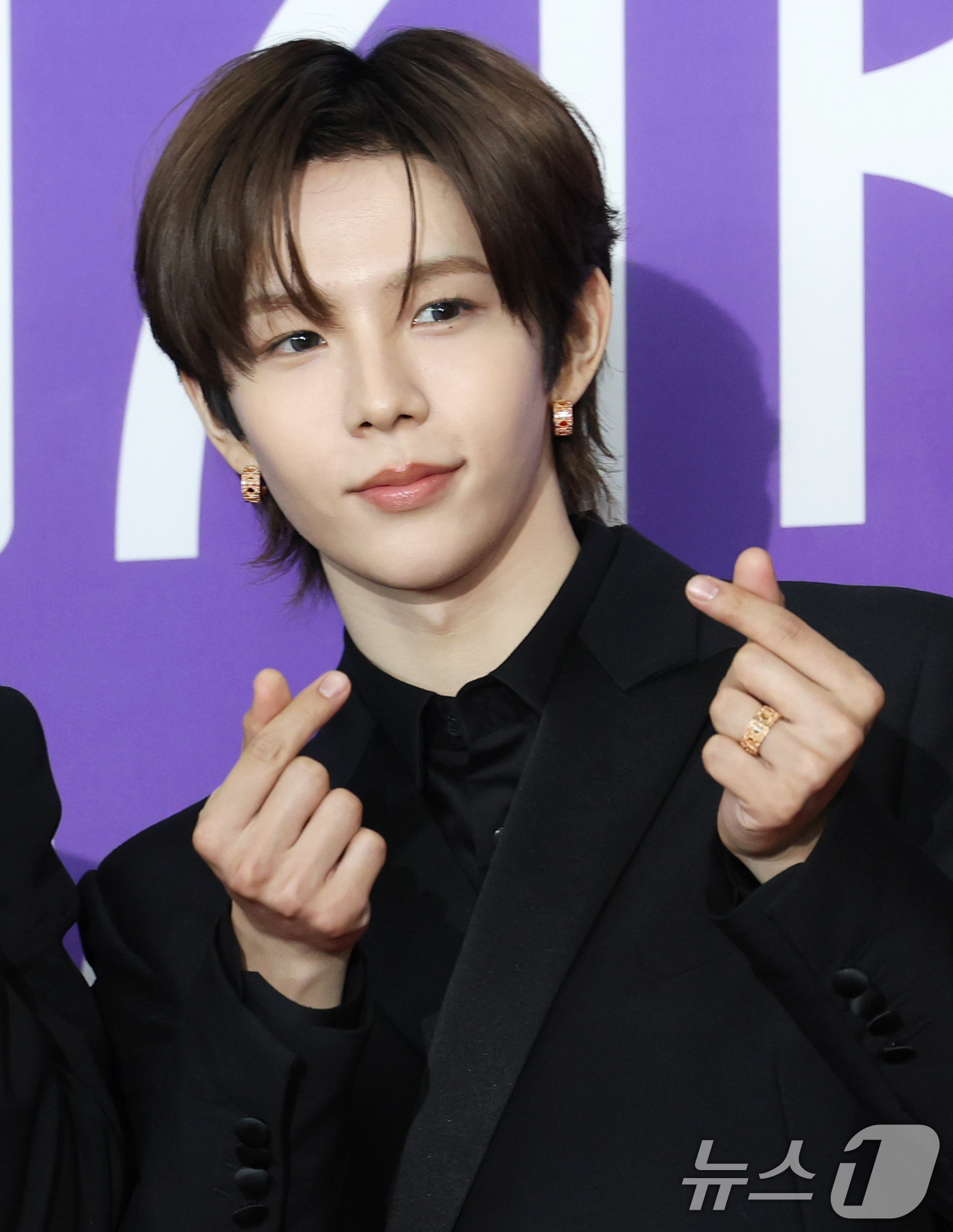 (서울=뉴스1) 권현진 기자 = 라이즈 쇼타로가 22일 오후 서울 성북구 안암동 고려대학교 화정체육관에서 열린 '제 1회 디어워즈' 레드카펫 행사에 참석해 포즈를 취하고 있다. 2 …