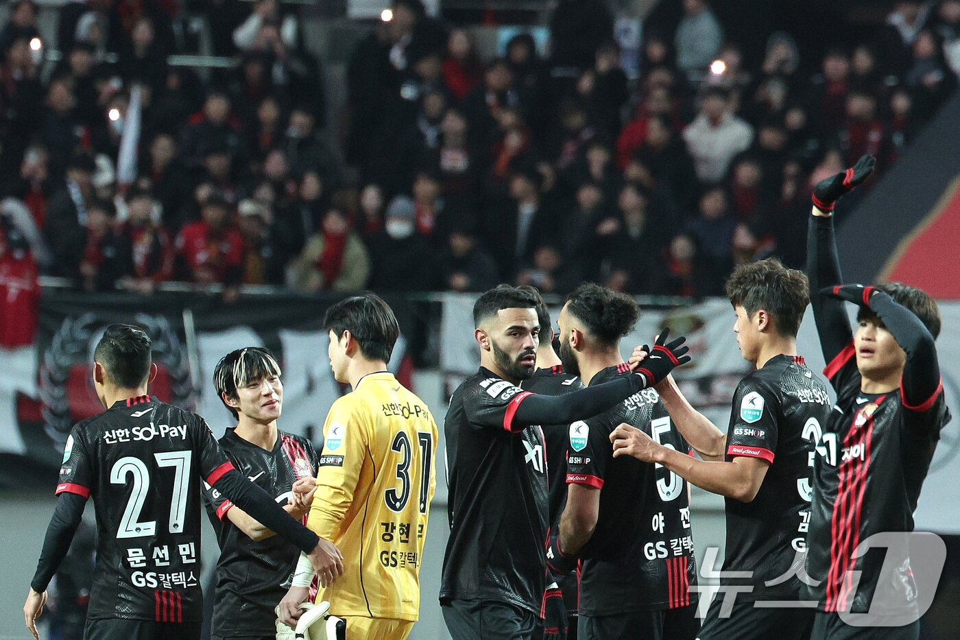 본문 이미지 - 2025-26 아시아축구연맹&#40;AFC&#41; 챔피언스리그 엘리트 본선으로 직행한 FC서울./뉴스1 ⓒ News1 신웅수 기자