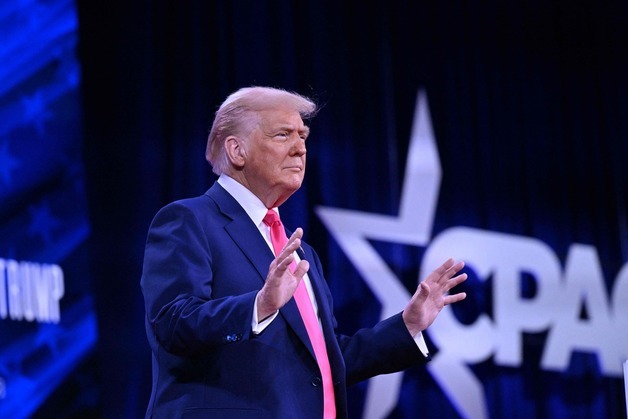 트럼프, 10년만에 보수 진영 'CPAC 행사' 불참…중간선거 포기했나