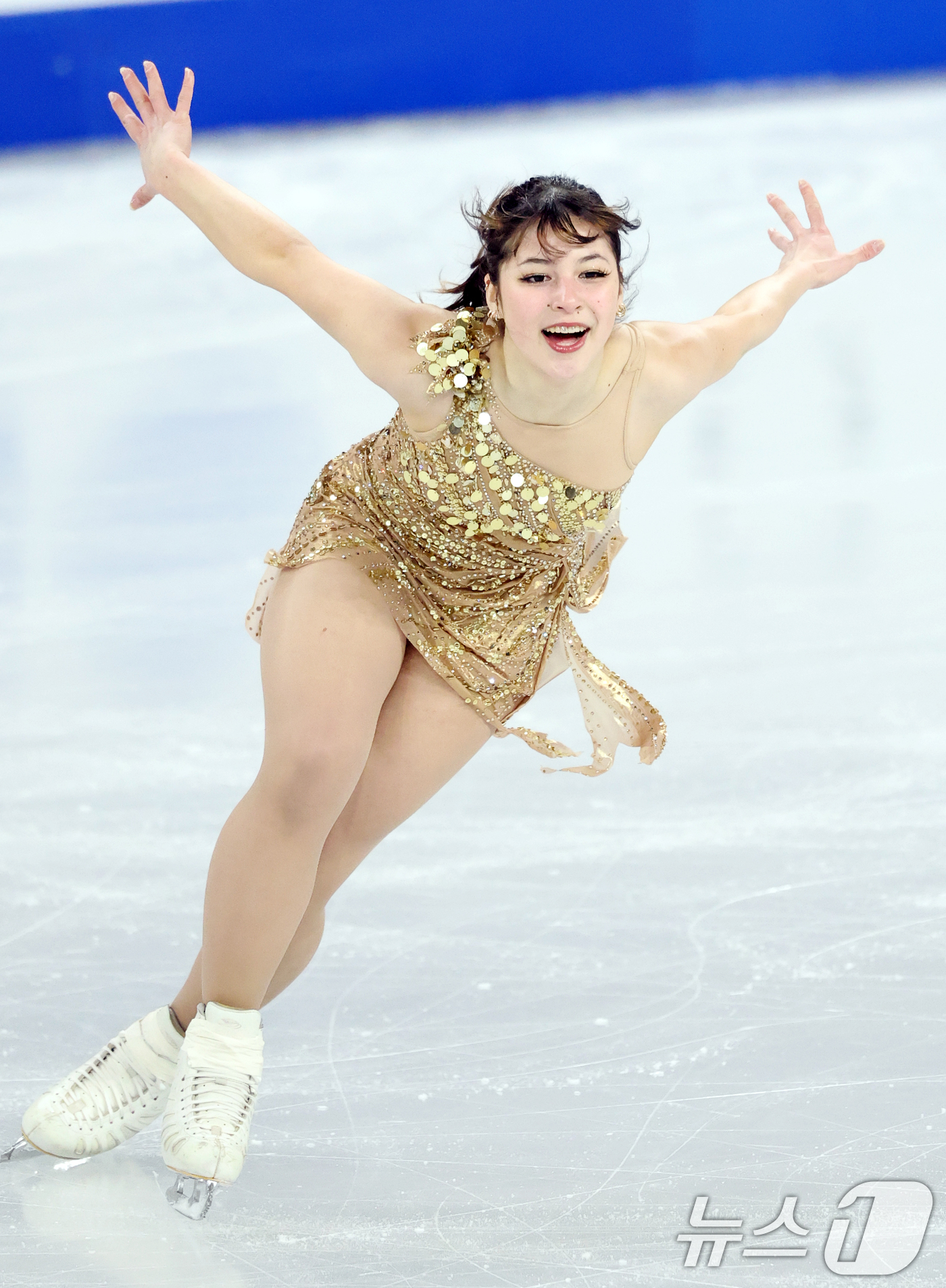 (서울=뉴스1) 김진환 기자 = 미국의 알리사 리우가 23일 오후 서울 양천구 목동 아이스링크에서 열린 2025 ISU 사대륙 피겨스케이팅 선수권대회 여자 싱글 프리스케이팅에서 멋 …
