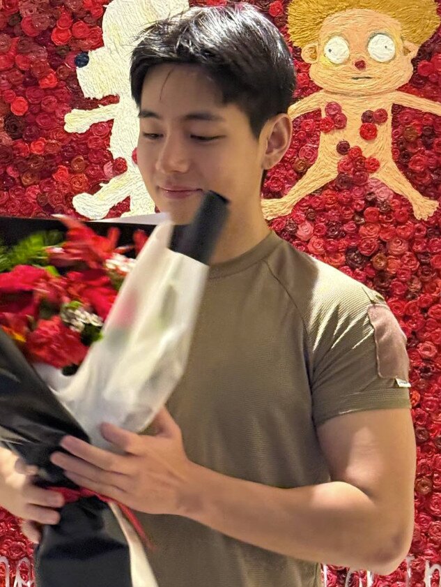 본문 이미지 - 뷔/인스타그램 캡처